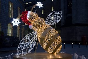 manchester-christmas-lights-bee-sculpture