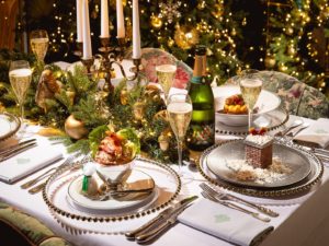 christmas-dinner-table-at-the-ivy