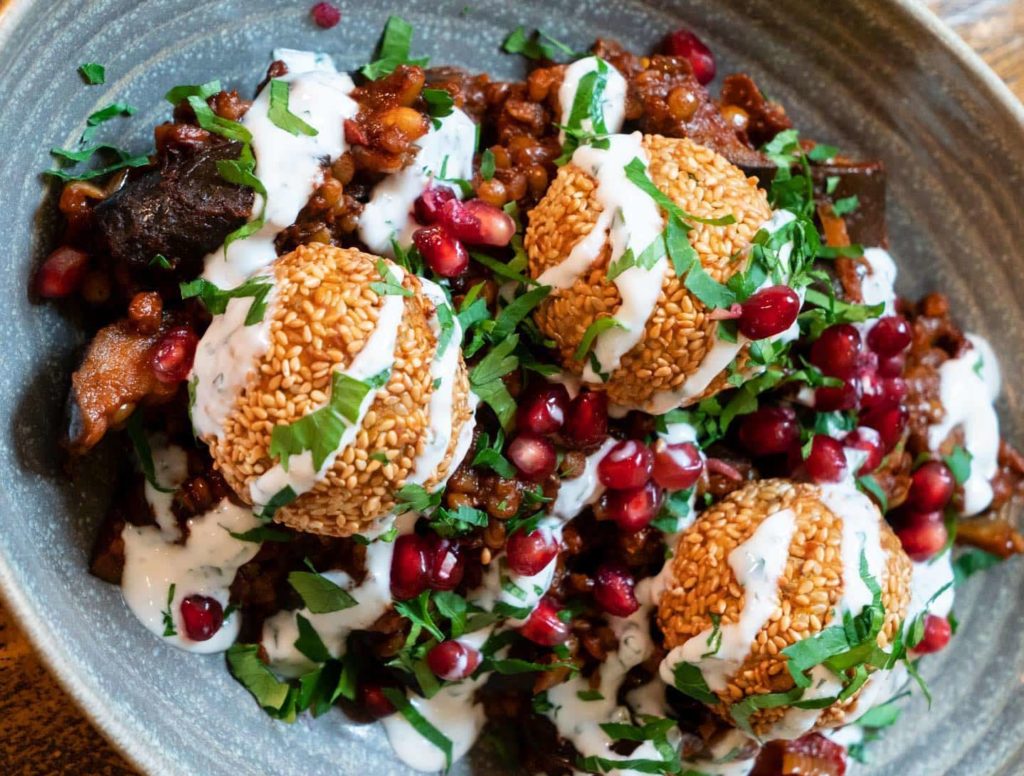 greens-sweet-potato-falafels-with-yoghurt-dressing-and-pomegranate-seeds