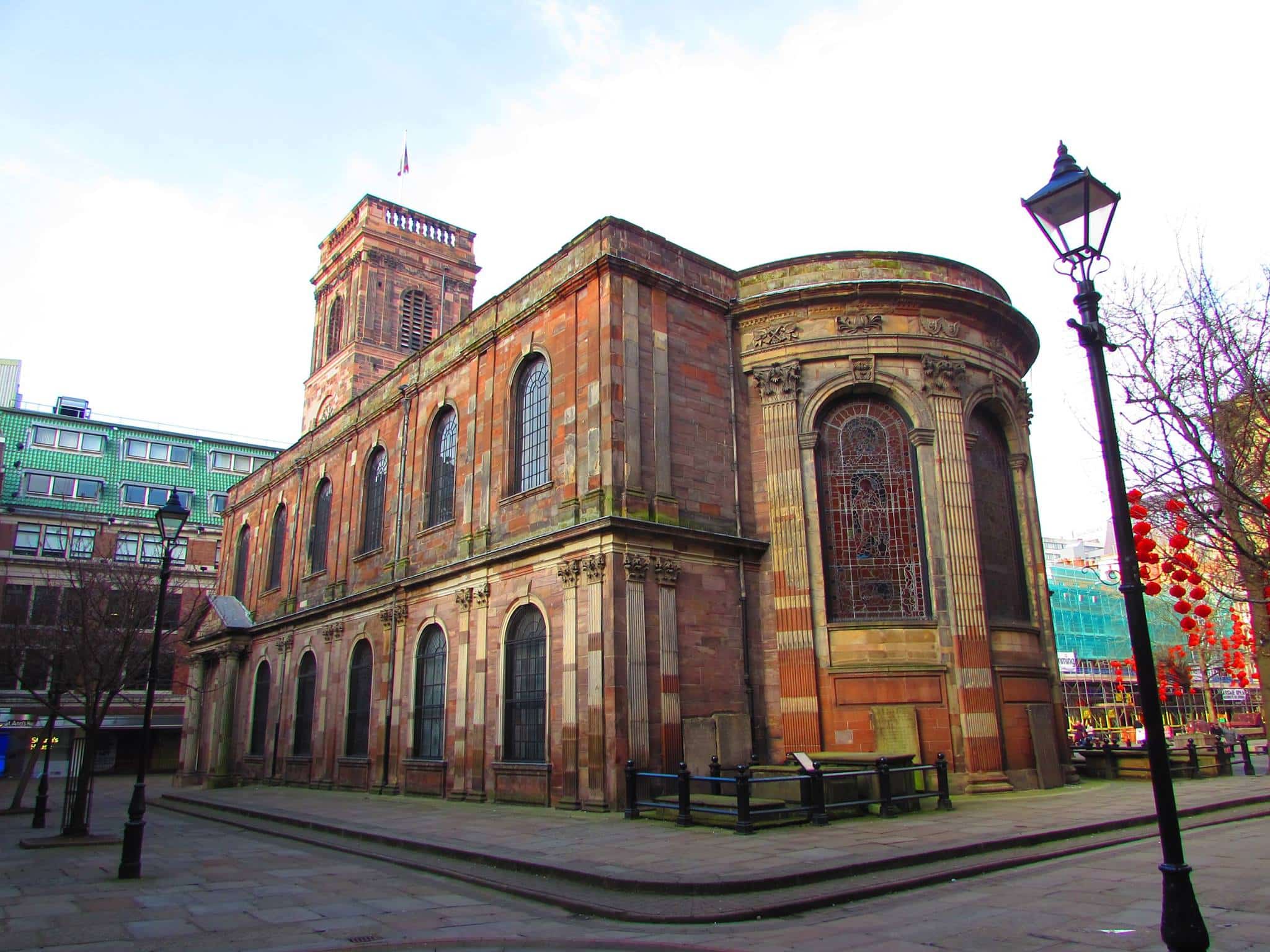 st-anns-church-places-to-cry-in-manchester