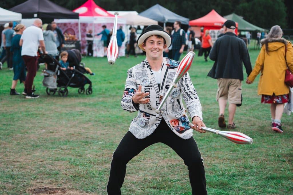 man-juggling-at-heaton-park-food-festival