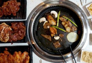 azuma-veg-and-meat-on-korean-bbq-grill