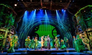 wicked-london-company-cast-on-stage-the-muscial-will-return-to-manchester-in-2024