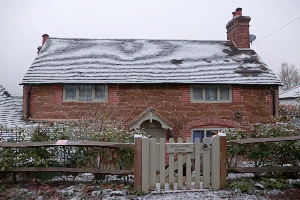 the-cottage-from-christmas-film-the-holiday-on-airbnb