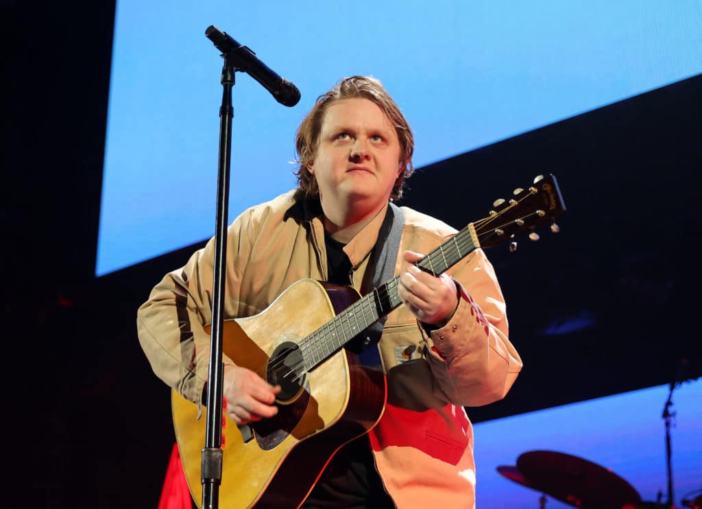 lewis-capaldi-live-in-concert-will-release-netflix-documentary