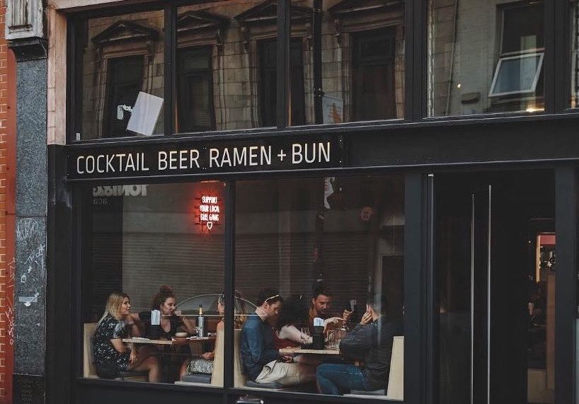 xterior-of-cocktail-beer-ramen-bun-which-is-closing