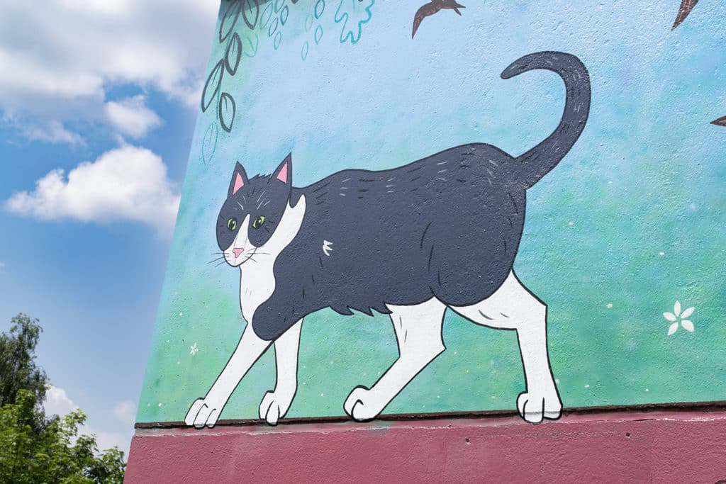 tram-cat-mural-close-up
