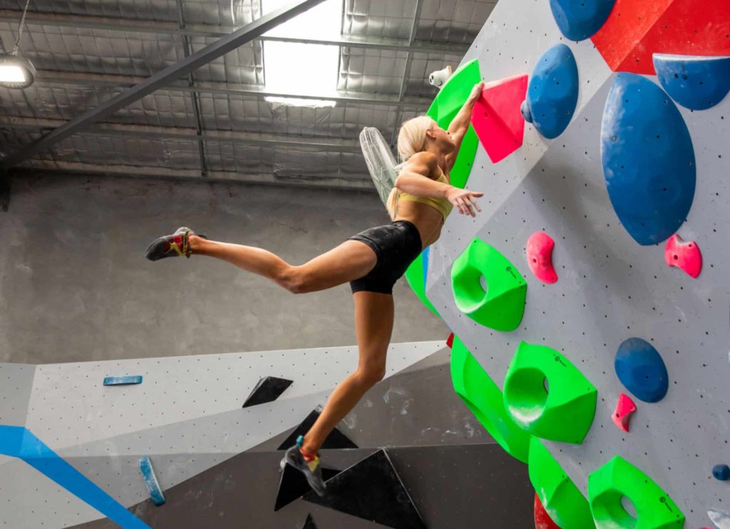 woman-climbing-wall-at-depot-climbing-manchester