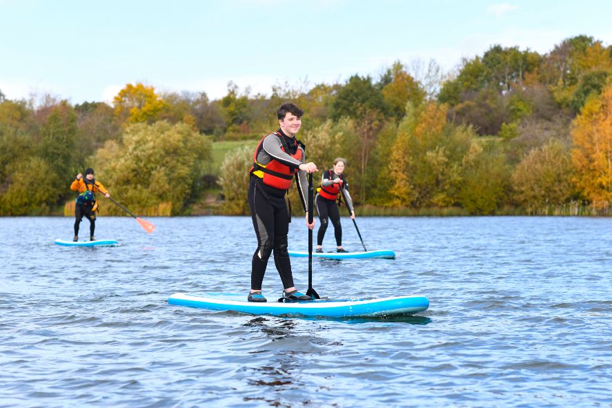 trafford-water-centre-people-paddleboarding