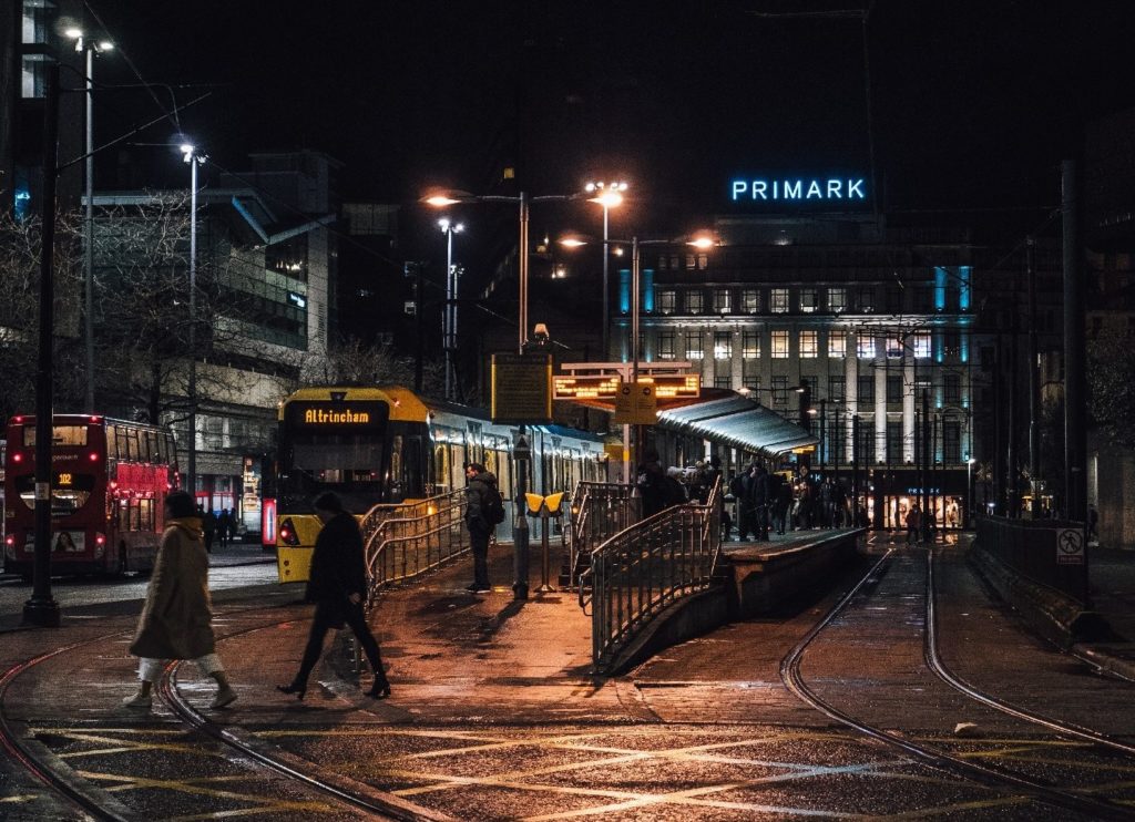 manchester-tram-stop-at-night