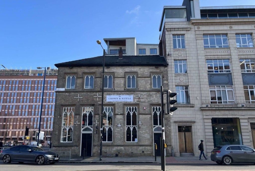 crown-and-kettle-pub-manchester
