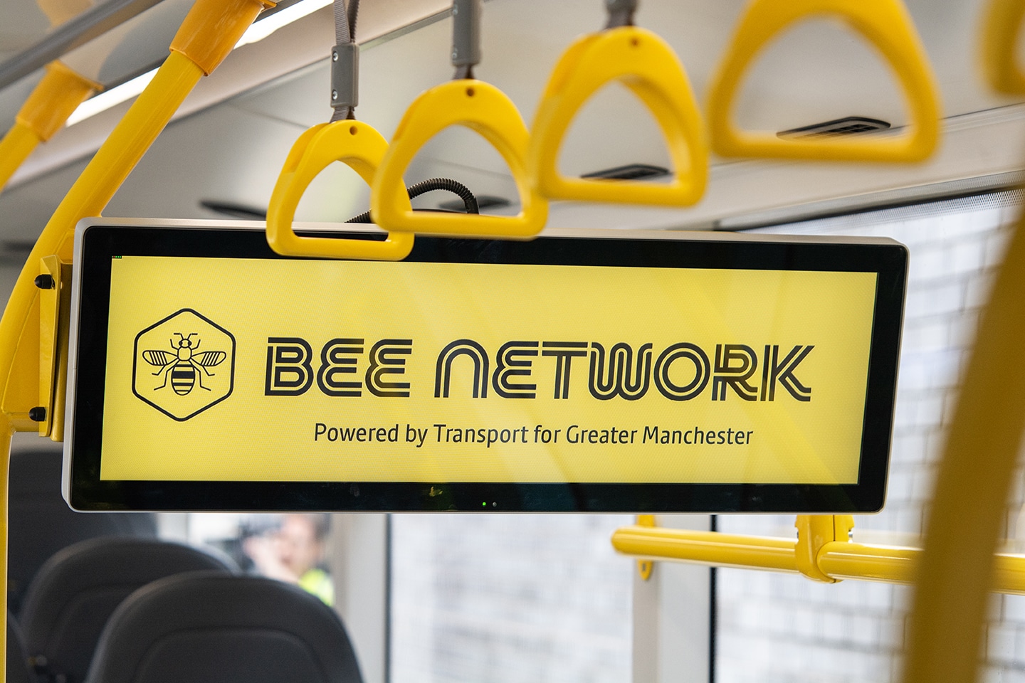bee-network-bus-info-sign-integrated-rail-network