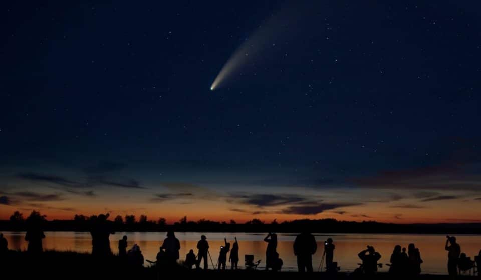 A Once In A Lifetime Comet Will Be Visible To The Naked Eye Tonight